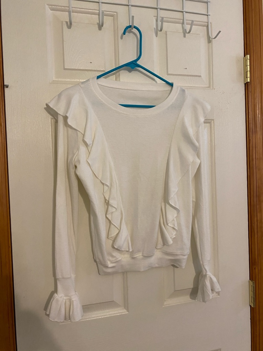 Women’s White Ruffle Detail Long-Sleeve Sweatshirt